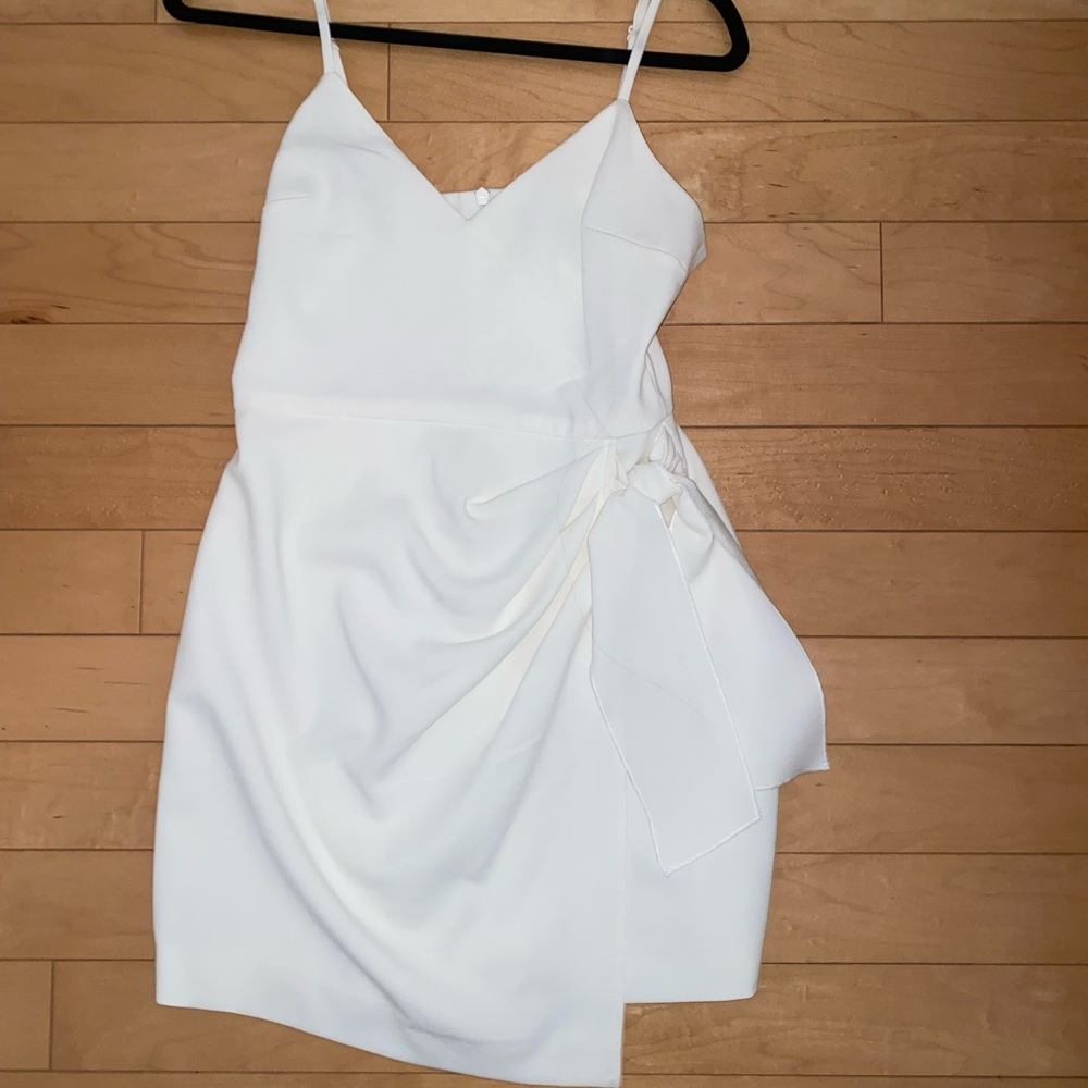 French Connection White Mini Wrap look Dress size 4 US
